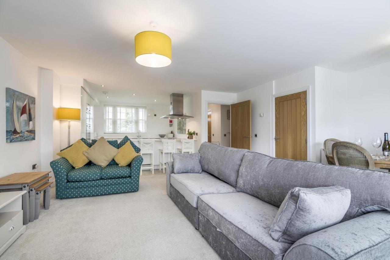 Milford Street - 5 Bedroom Luxurious Holiday Home - Saundersfoot Buitenkant foto