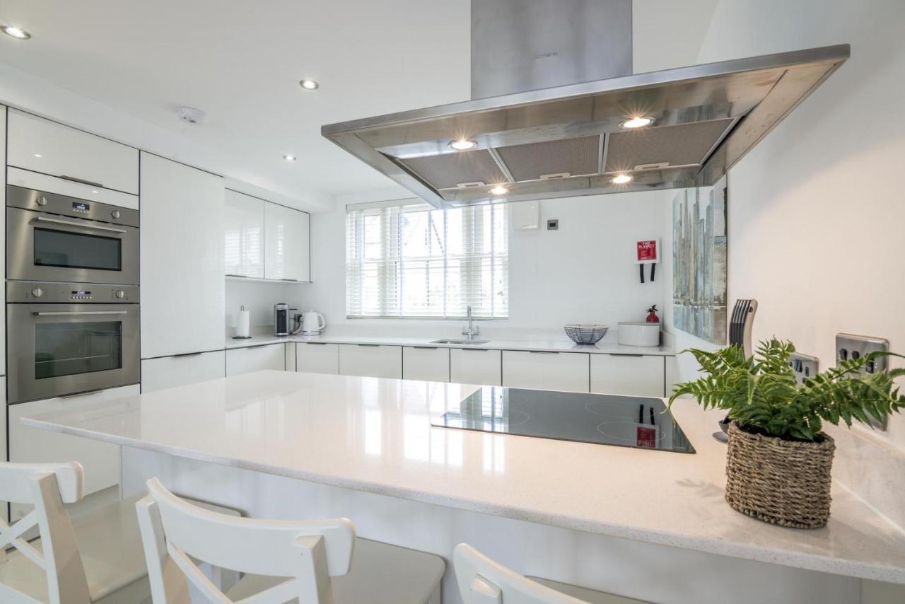 Milford Street - 5 Bedroom Luxurious Holiday Home - Saundersfoot Buitenkant foto